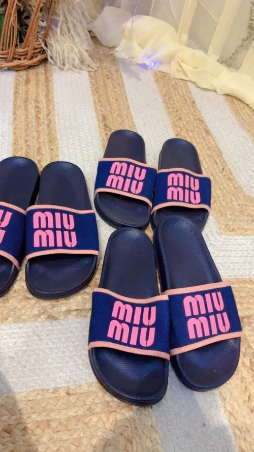 MACROPN FLIPFLOPS